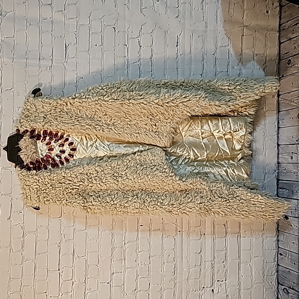 Fur vest
